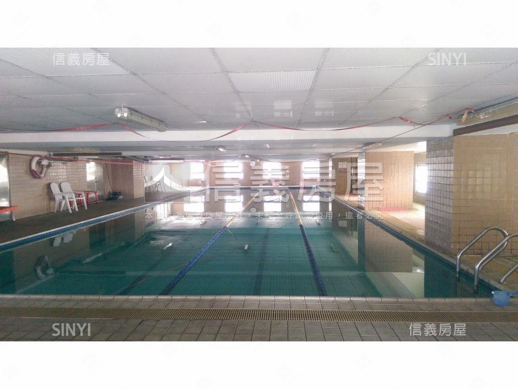 新埔捷運勳章四房車位房屋室內格局與周邊環境