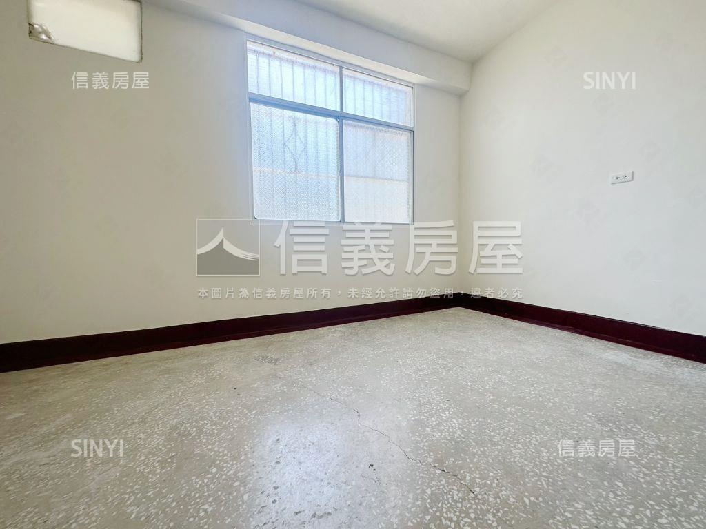 安富街稀有釋出金店面房屋室內格局與周邊環境