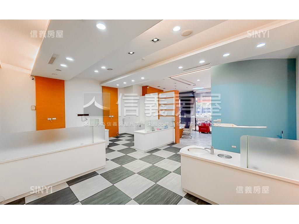 正臺灣大道燙金門牌金店面房屋室內格局與周邊環境