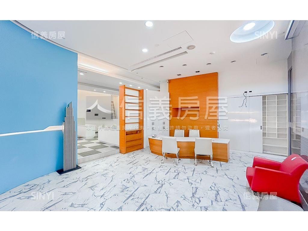 正臺灣大道燙金門牌金店面房屋室內格局與周邊環境