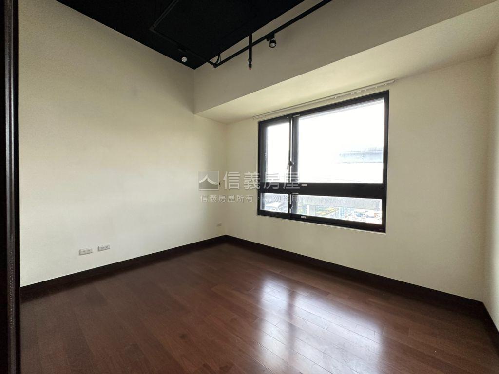 窗迎樹景氣派尊榮【國都】房屋室內格局與周邊環境
