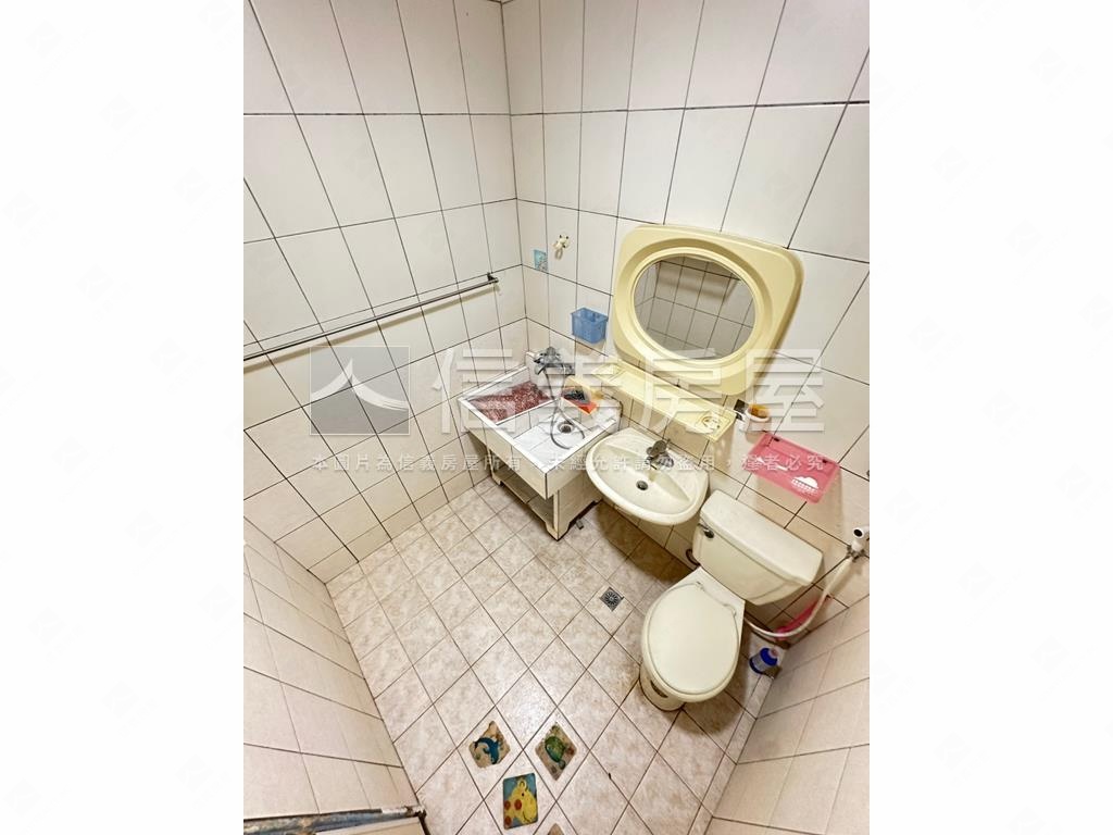 標準方正格局孝親一樓房屋室內格局與周邊環境