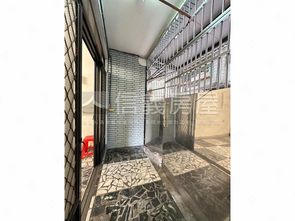 標準方正格局孝親一樓房屋室內格局與周邊環境