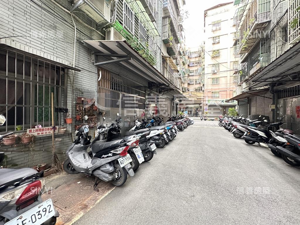 標準方正格局孝親一樓房屋室內格局與周邊環境