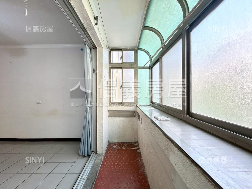 仁德國宅２樓房屋室內格局與周邊環境