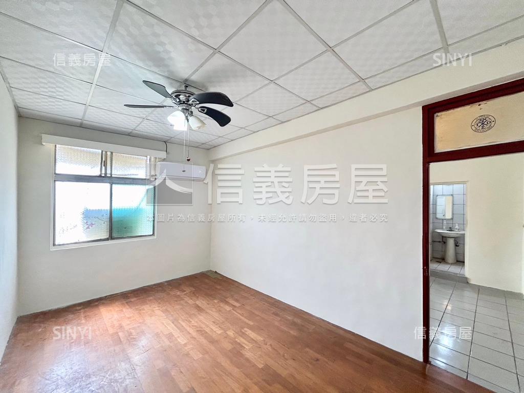 仁德國宅２樓房屋室內格局與周邊環境