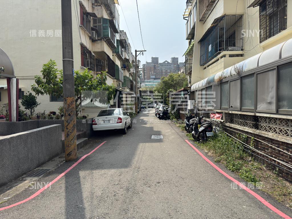 仁德國宅２樓房屋室內格局與周邊環境