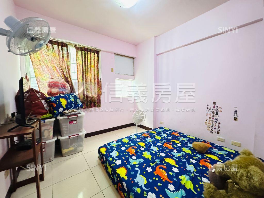 仁武美透天房屋室內格局與周邊環境