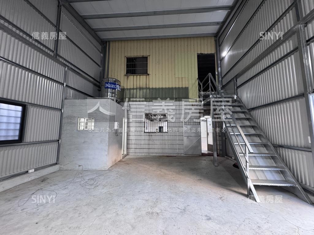 茄萣面寬約１３米土地房屋室內格局與周邊環境