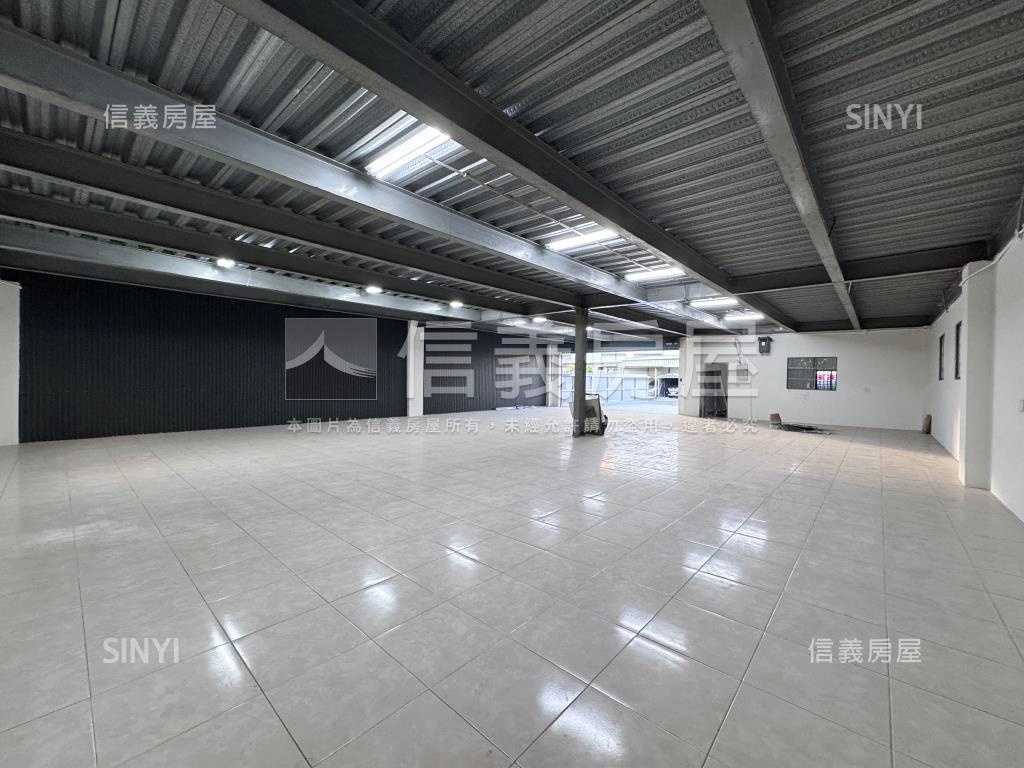 茄萣面寬約１３米土地房屋室內格局與周邊環境