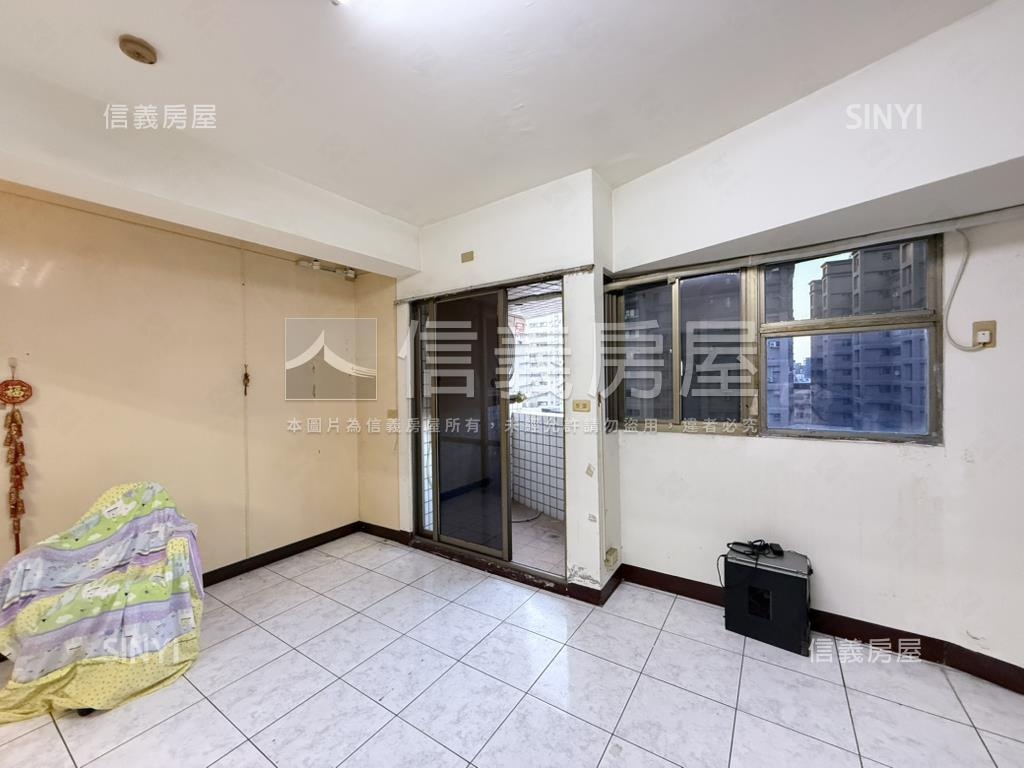 近文化中心採光大空間房屋室內格局與周邊環境