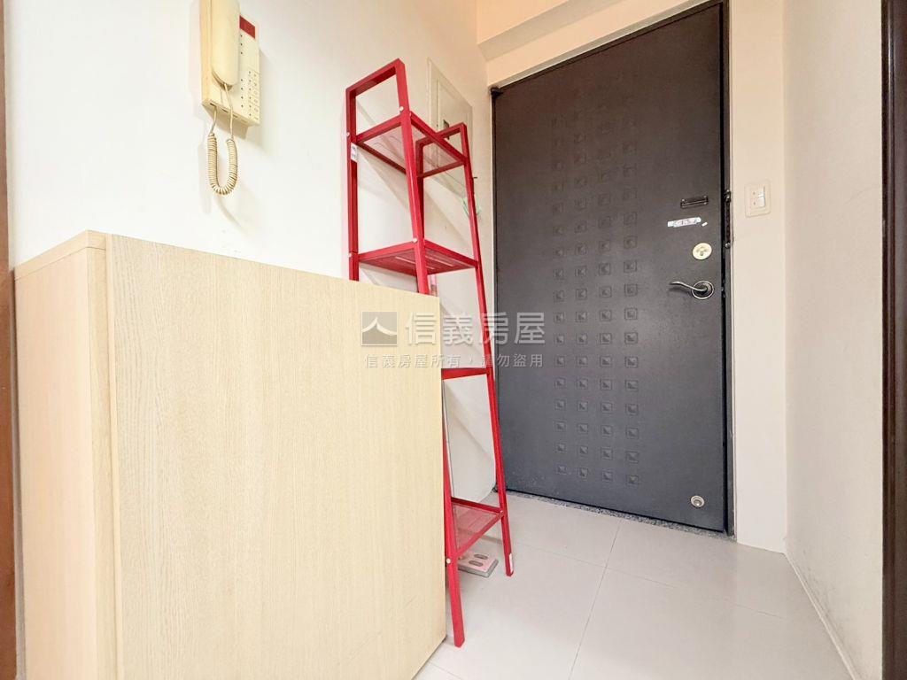 高醫旁書香河左岸套房房屋室內格局與周邊環境