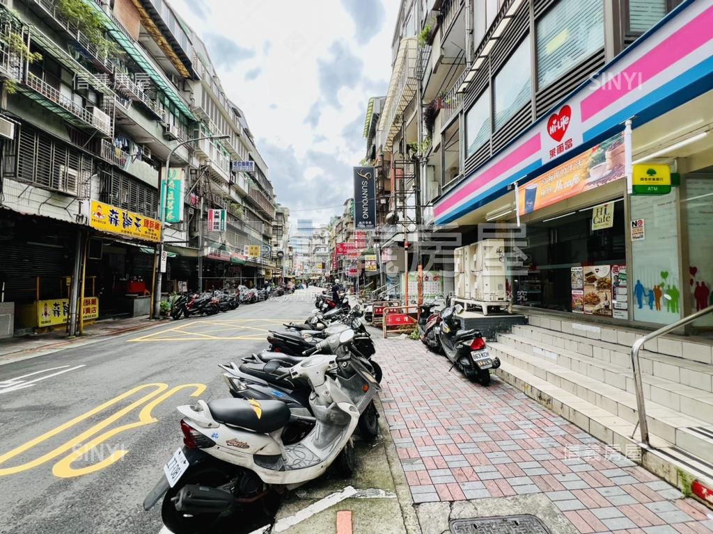 南京武昌低總價熱鬧金店面房屋室內格局與周邊環境
