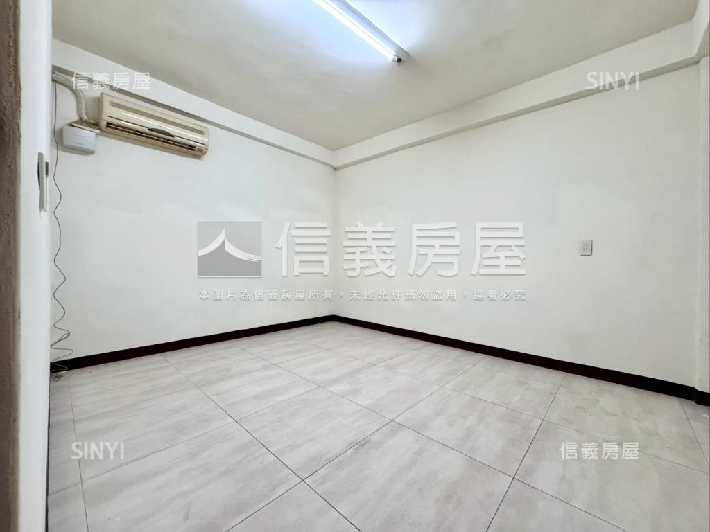 南陽孝親透天方便停車房屋室內格局與周邊環境
