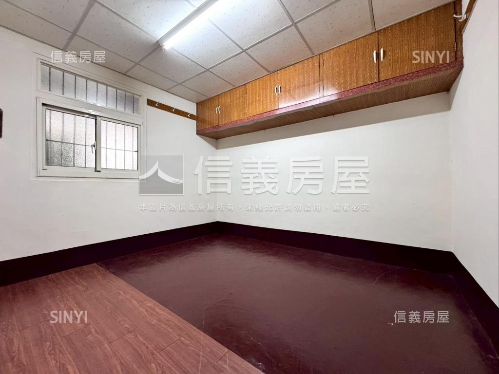 南陽孝親透天方便停車房屋室內格局與周邊環境
