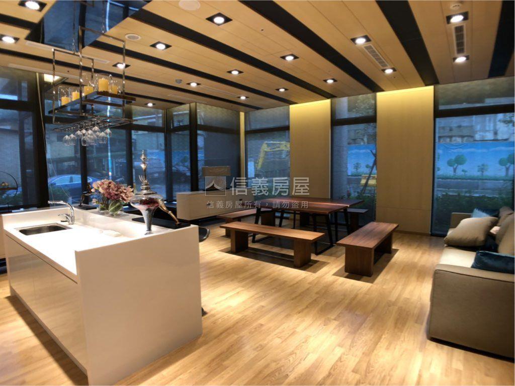 秀峰學區稀有康郡四房房屋室內格局與周邊環境