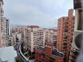 宏英加州低總價兩房