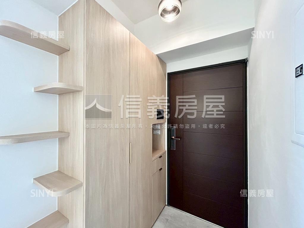 市政首璽精美三房房屋室內格局與周邊環境