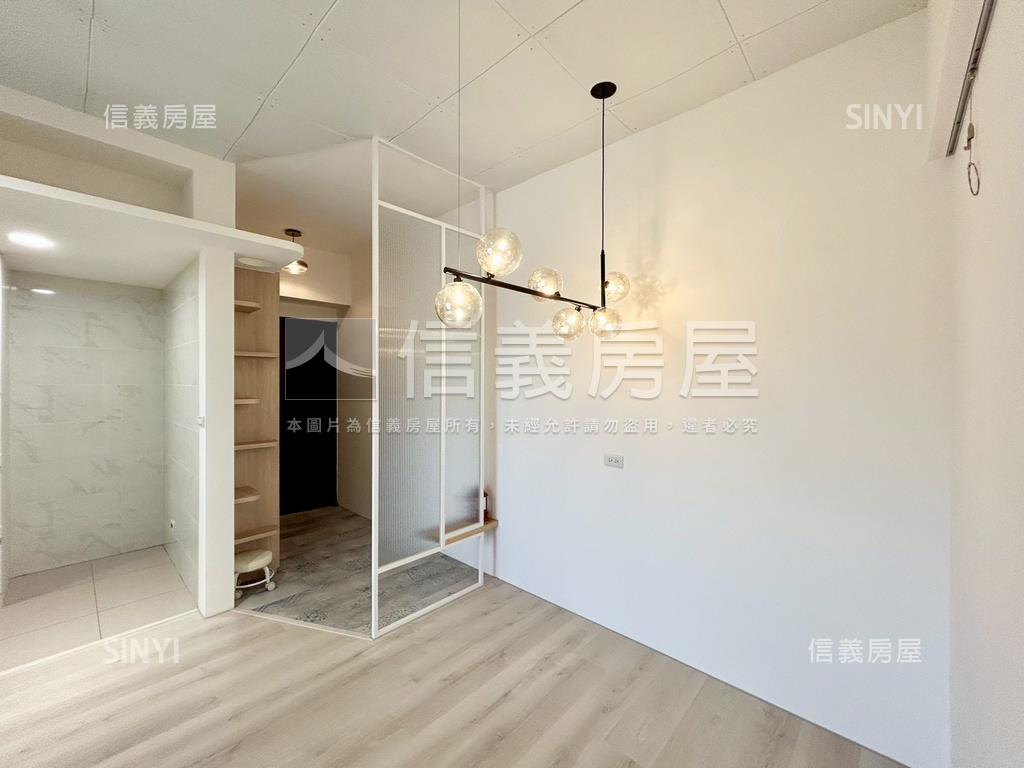 市政首璽精美三房房屋室內格局與周邊環境