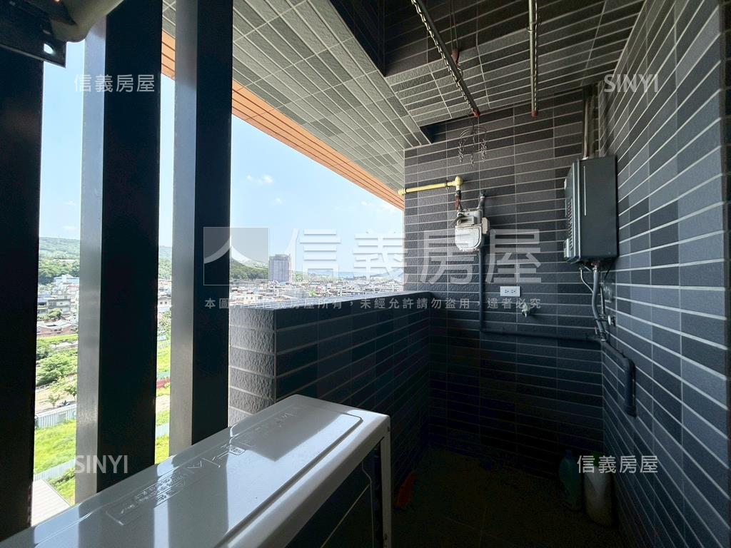 市政首璽精美三房房屋室內格局與周邊環境
