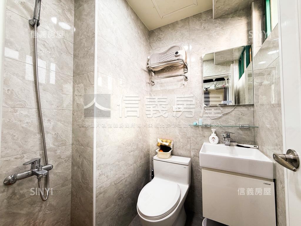 鼎山高樓美景裝潢三房平車房屋室內格局與周邊環境