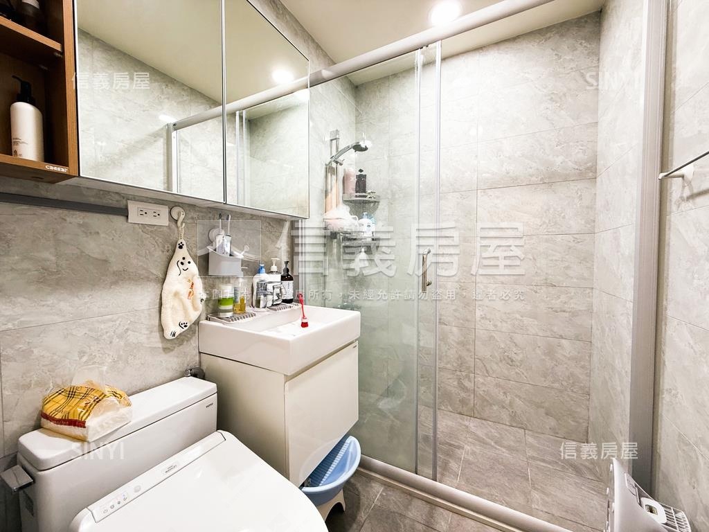 鼎山高樓美景裝潢三房平車房屋室內格局與周邊環境