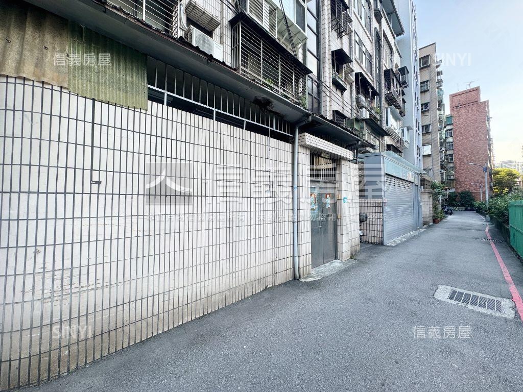 四號公園大空間一樓房屋室內格局與周邊環境