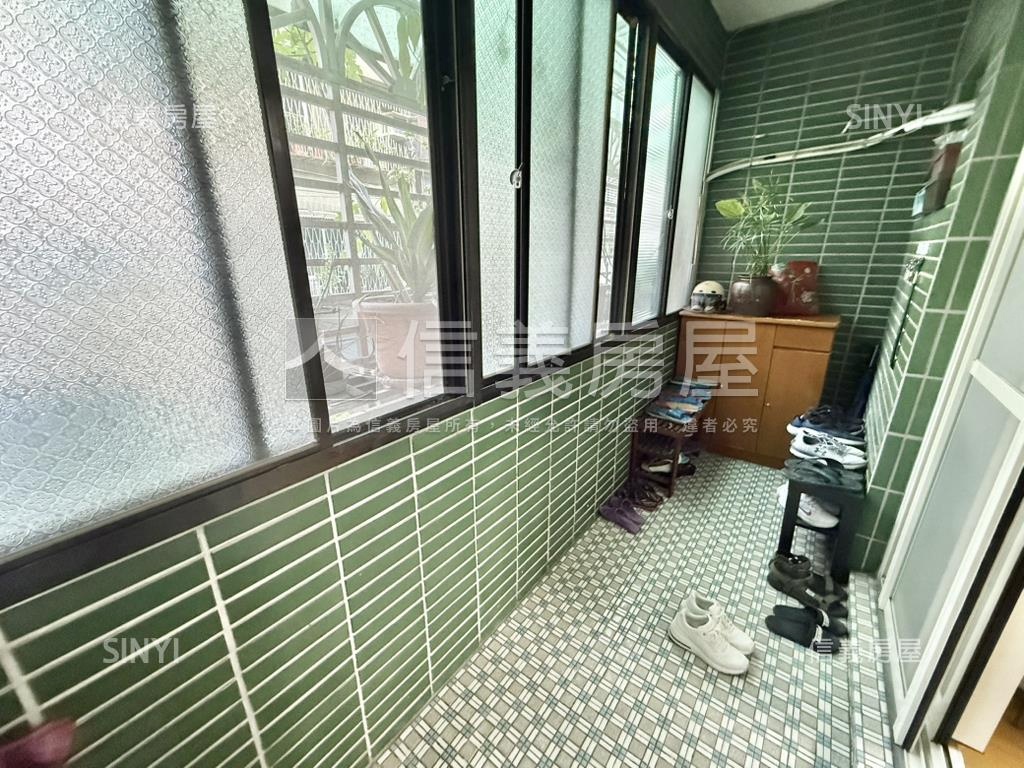 員山公園二樓邊間大四房房屋室內格局與周邊環境