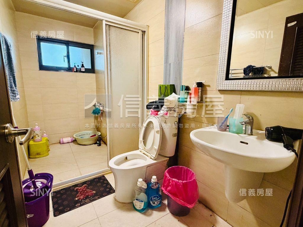 仁武永和一街面寬６米美墅房屋室內格局與周邊環境