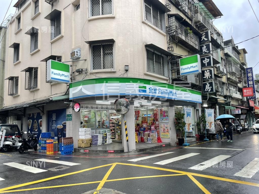 新明寬敞明亮美寓房屋室內格局與周邊環境