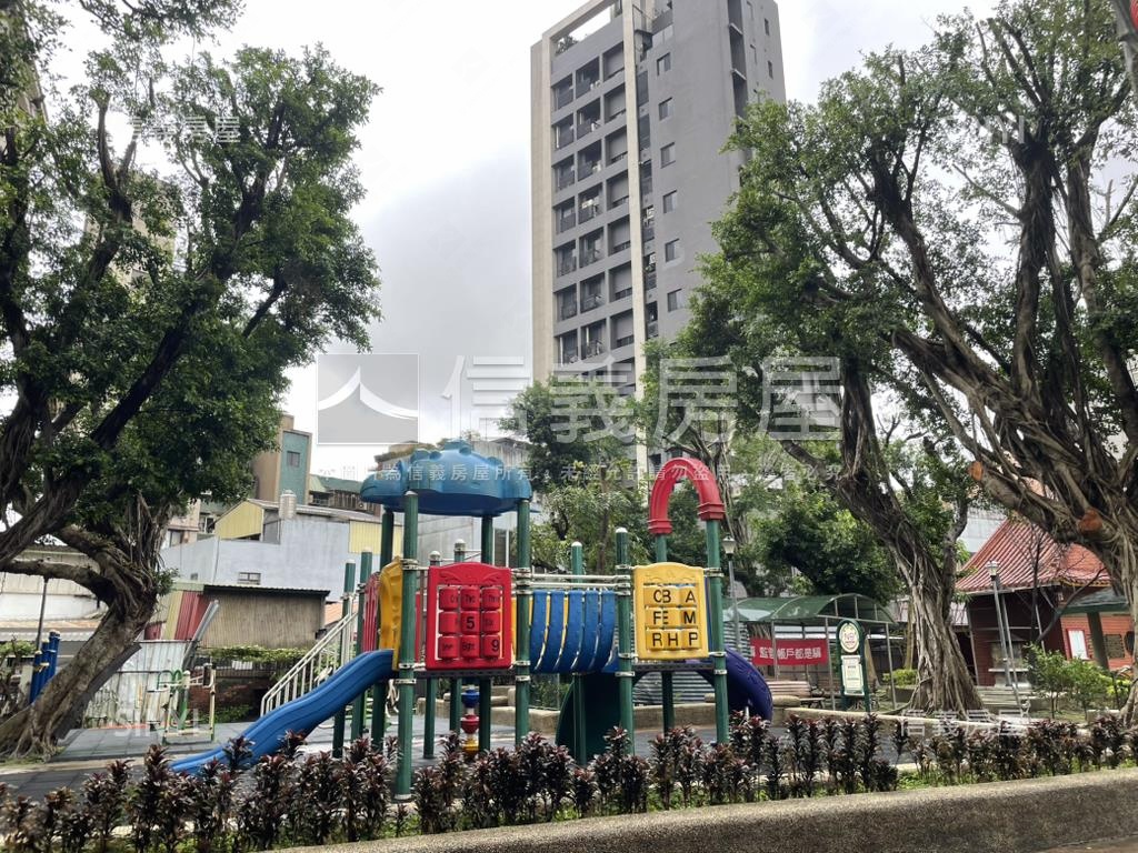 新明寬敞明亮美寓房屋室內格局與周邊環境