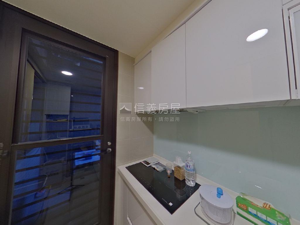 文德好境捷運２房休旅車位房屋室內格局與周邊環境