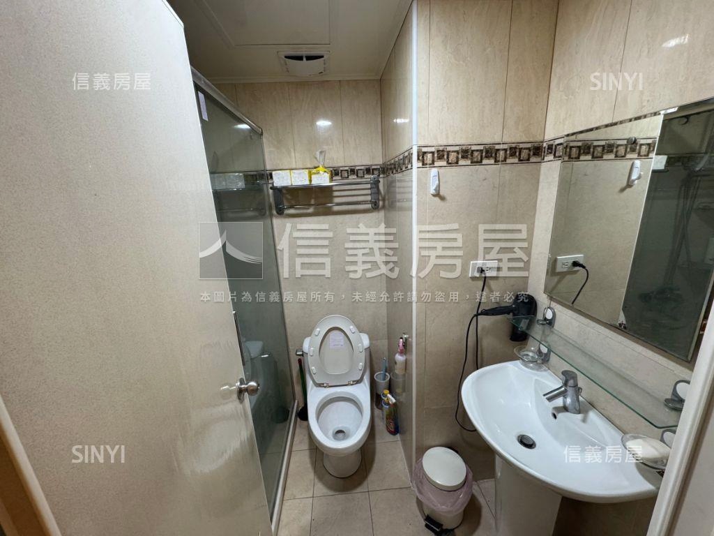 公益路高樓兩房附休旅車位房屋室內格局與周邊環境