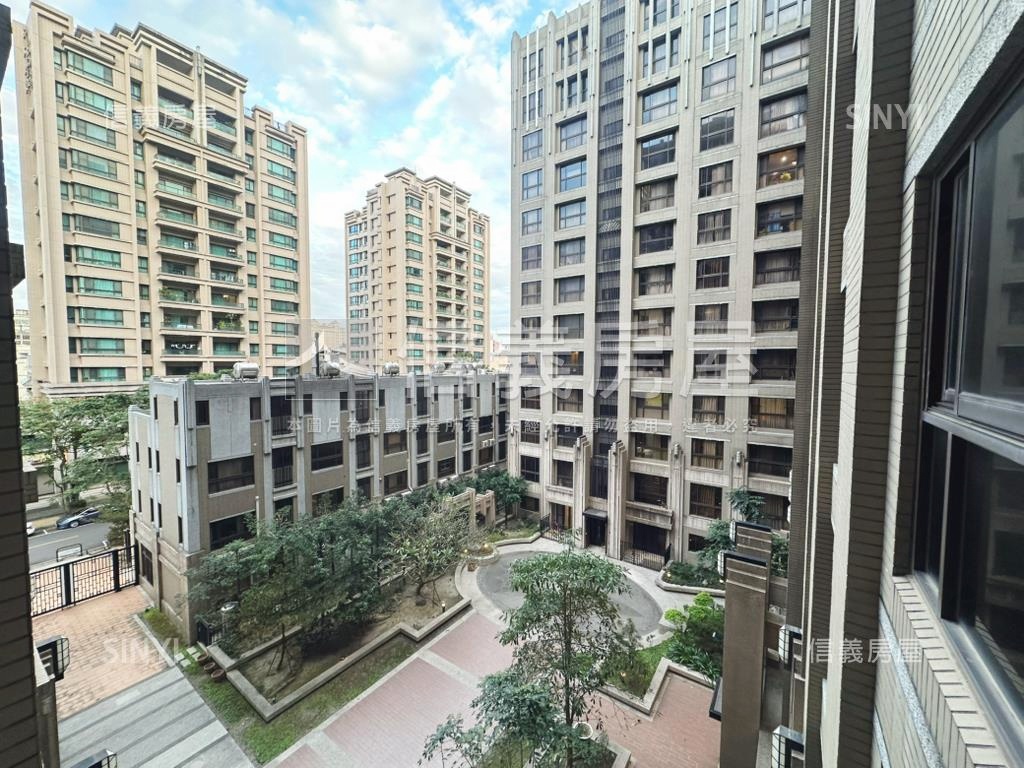 ＷＨＯＵＳＥ兩房房屋室內格局與周邊環境