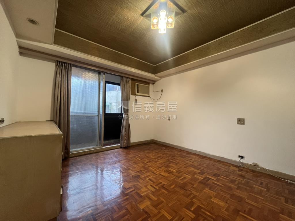 近北市四房電梯美屋房屋室內格局與周邊環境