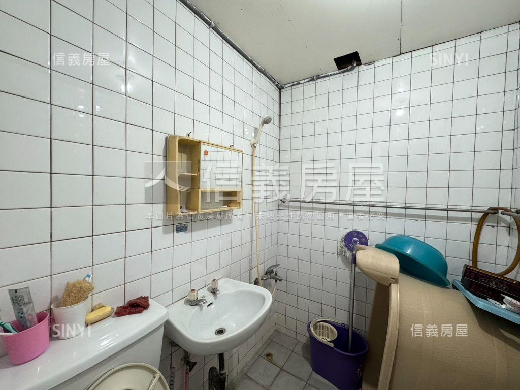 近未來萬大線一樓免爬高房屋室內格局與周邊環境