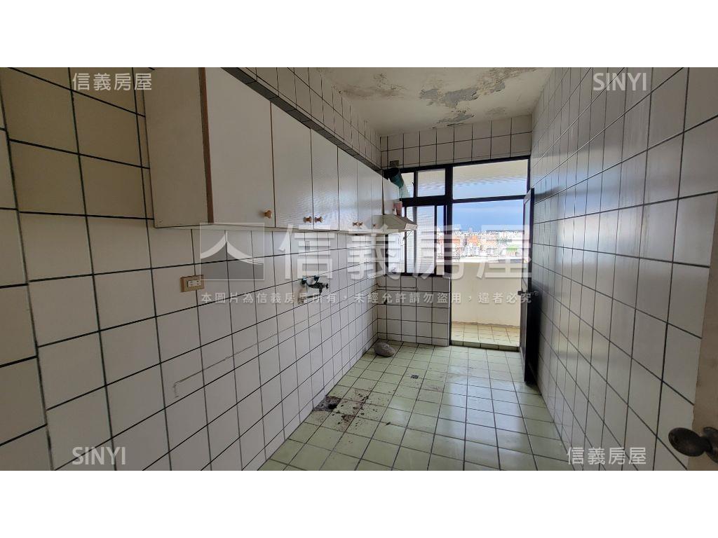 南雄雙併華廈房屋室內格局與周邊環境