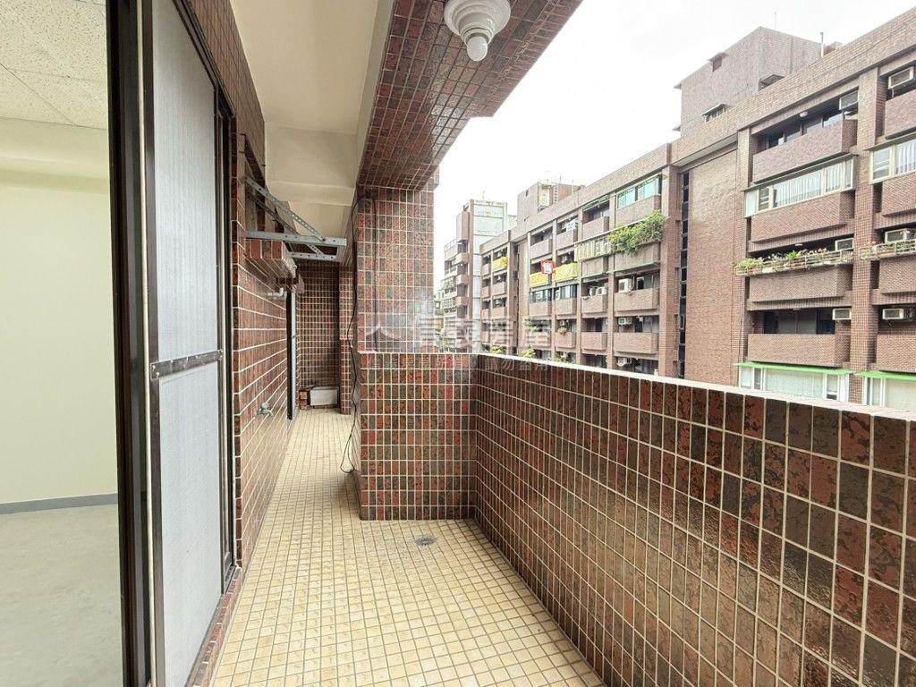 稀有釋出德惠方正電梯房屋室內格局與周邊環境