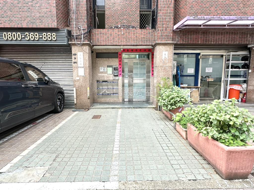 獨家稀有釋出德惠方正電梯房屋室內格局與周邊環境