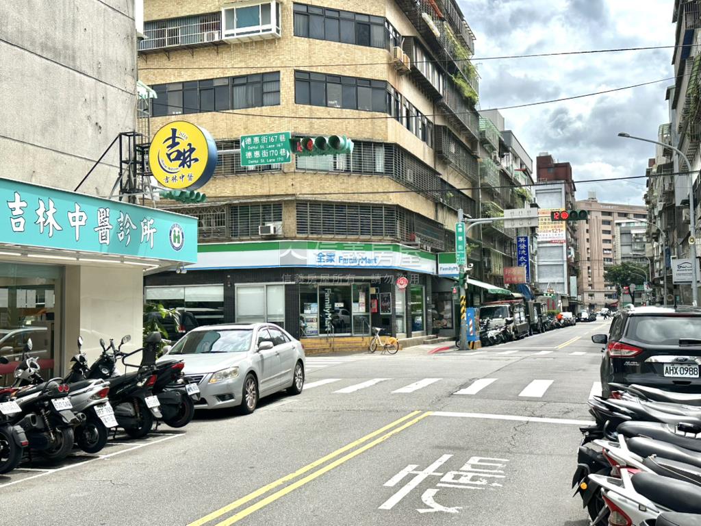獨家稀有釋出德惠方正電梯房屋室內格局與周邊環境
