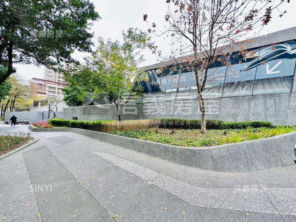 正中山北路商三黑土透天房屋室內格局與周邊環境