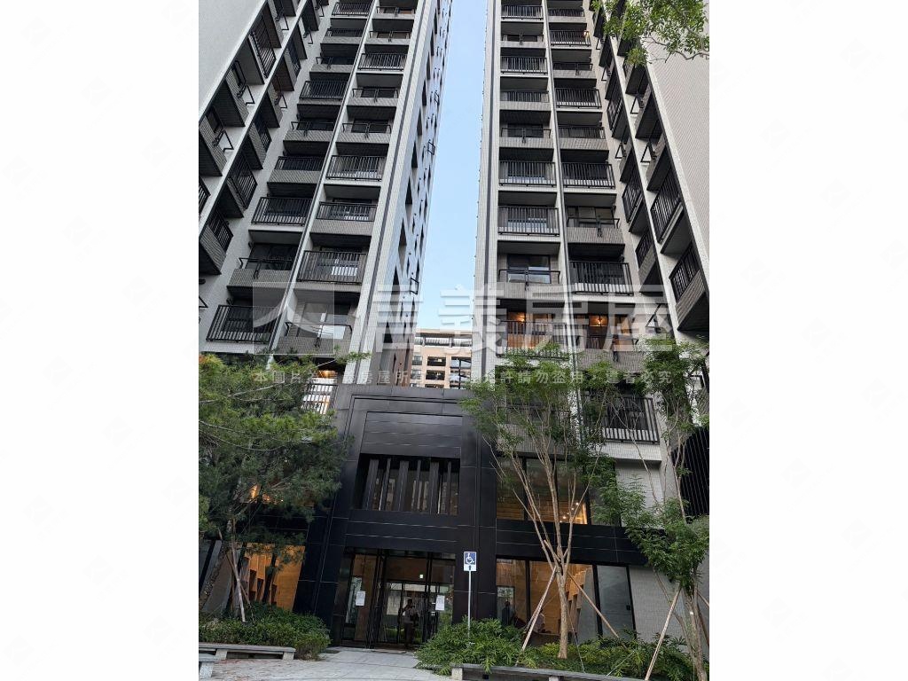 全新潮尚居三房雙車位！房屋室內格局與周邊環境