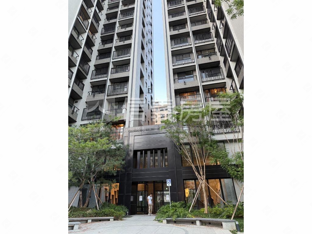 全新潮尚居三房雙車位！房屋室內格局與周邊環境