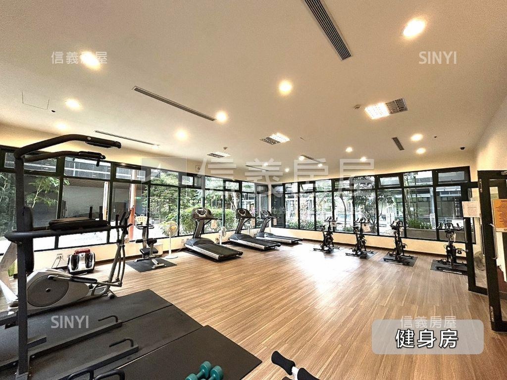 專任‧艾康電梯兩房車位房屋室內格局與周邊環境