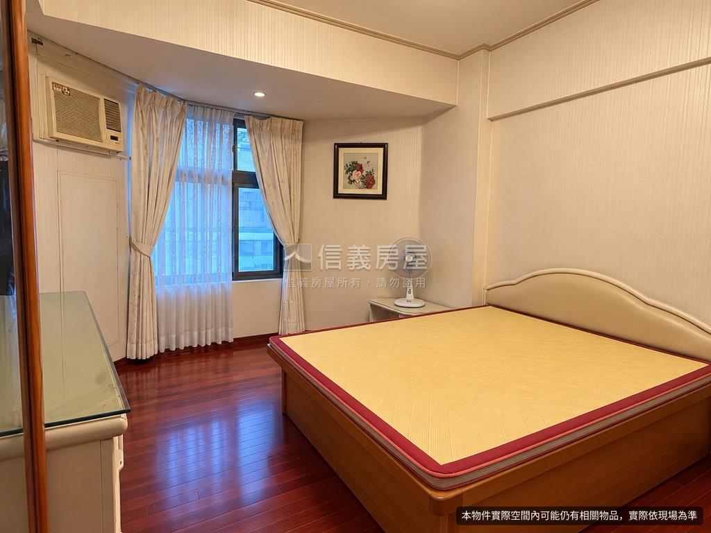 碧湖湖畔。美麗四房房屋室內格局與周邊環境
