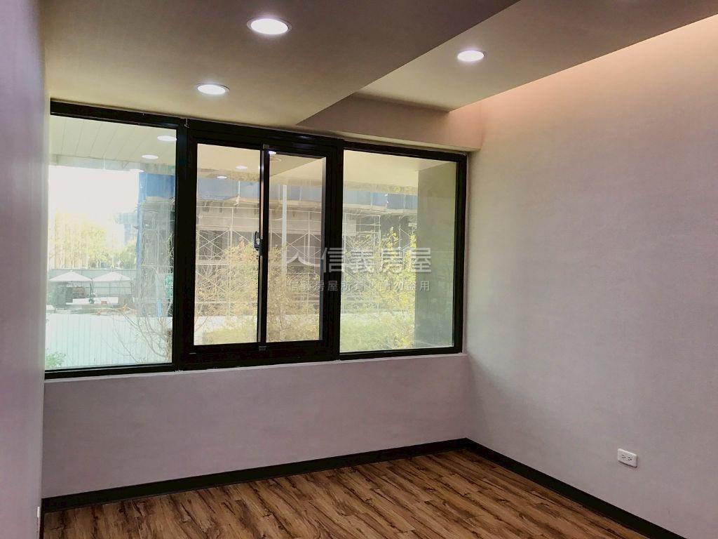 美麗新世界高鐵特區店面房屋室內格局與周邊環境