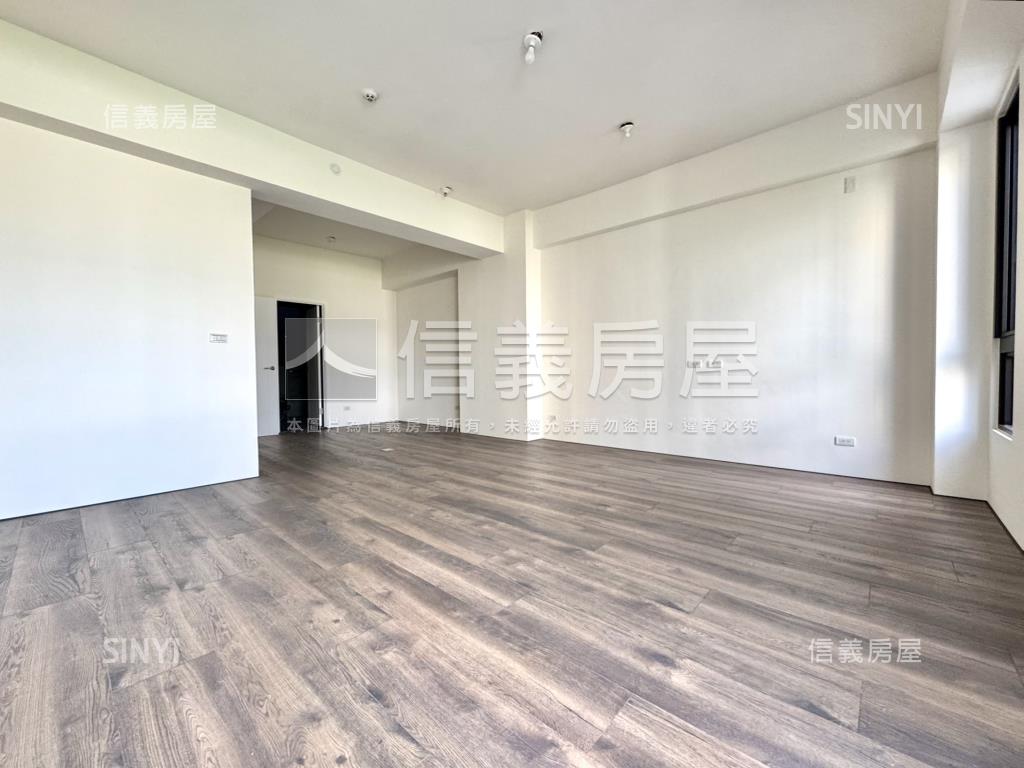 ☆精晨雙城臨路電梯店墅◆房屋室內格局與周邊環境