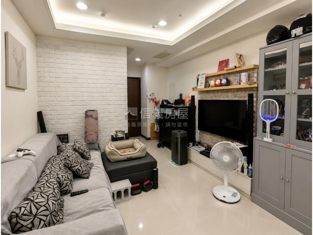 台北灣觀海渡假級景觀３房房屋室內格局與周邊環境