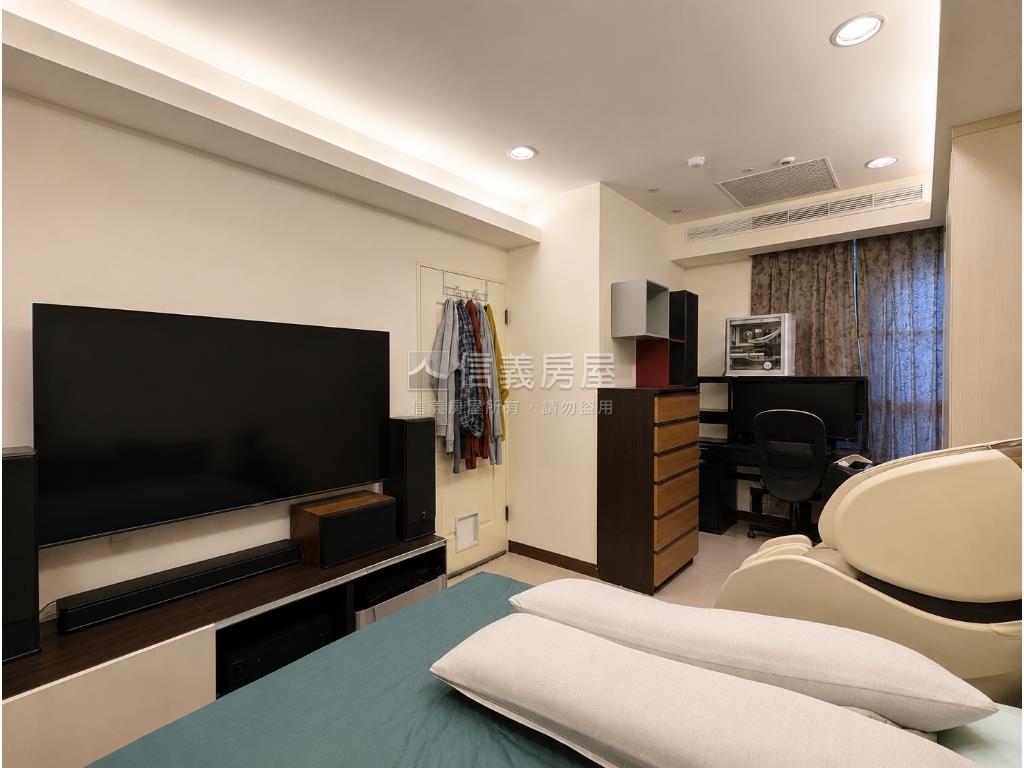 台北灣觀海渡假級景觀３房房屋室內格局與周邊環境
