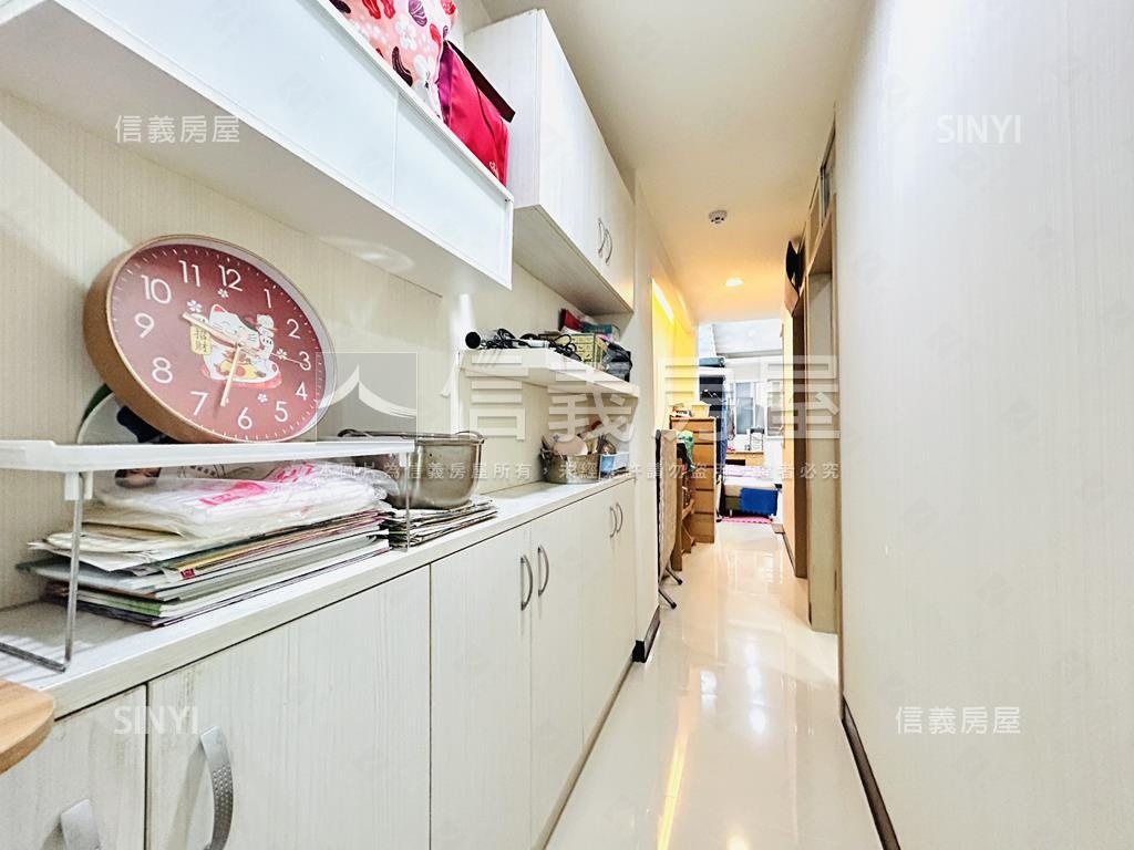 專任委託。成家小資屋房屋室內格局與周邊環境